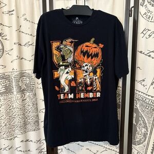 Universal Studios Orlando Halloween Horror Nights 2022 team member Tshirt